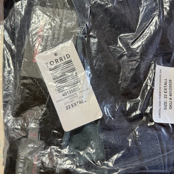 Torrid Bombshell Skinny Premium Stretch High-Rise Jean - size 22 ExTall - NWT - Picture 5 of 5
